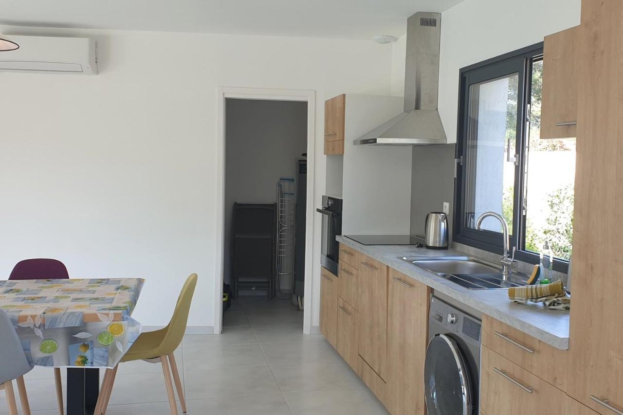 Jolie villa dans résidence avec piscine chauffée privée Lecci Extérieur photo