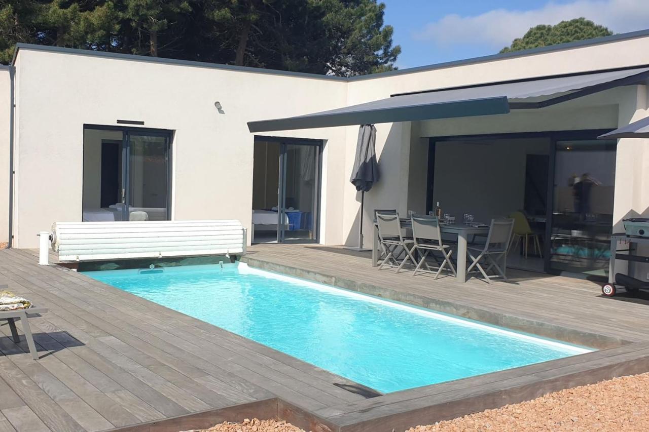 Jolie villa dans résidence avec piscine chauffée privée Lecci Extérieur photo